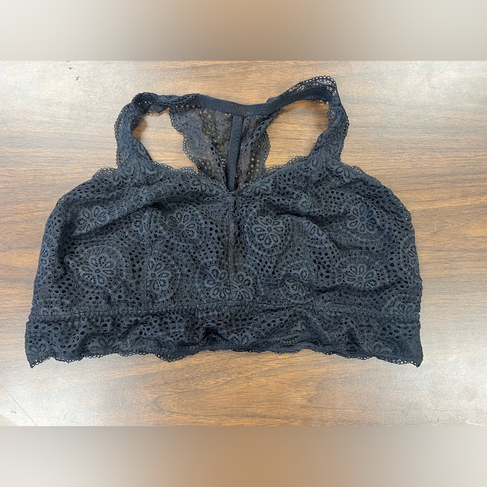Women’s cacique wireless crochet bralette. Size 22/24